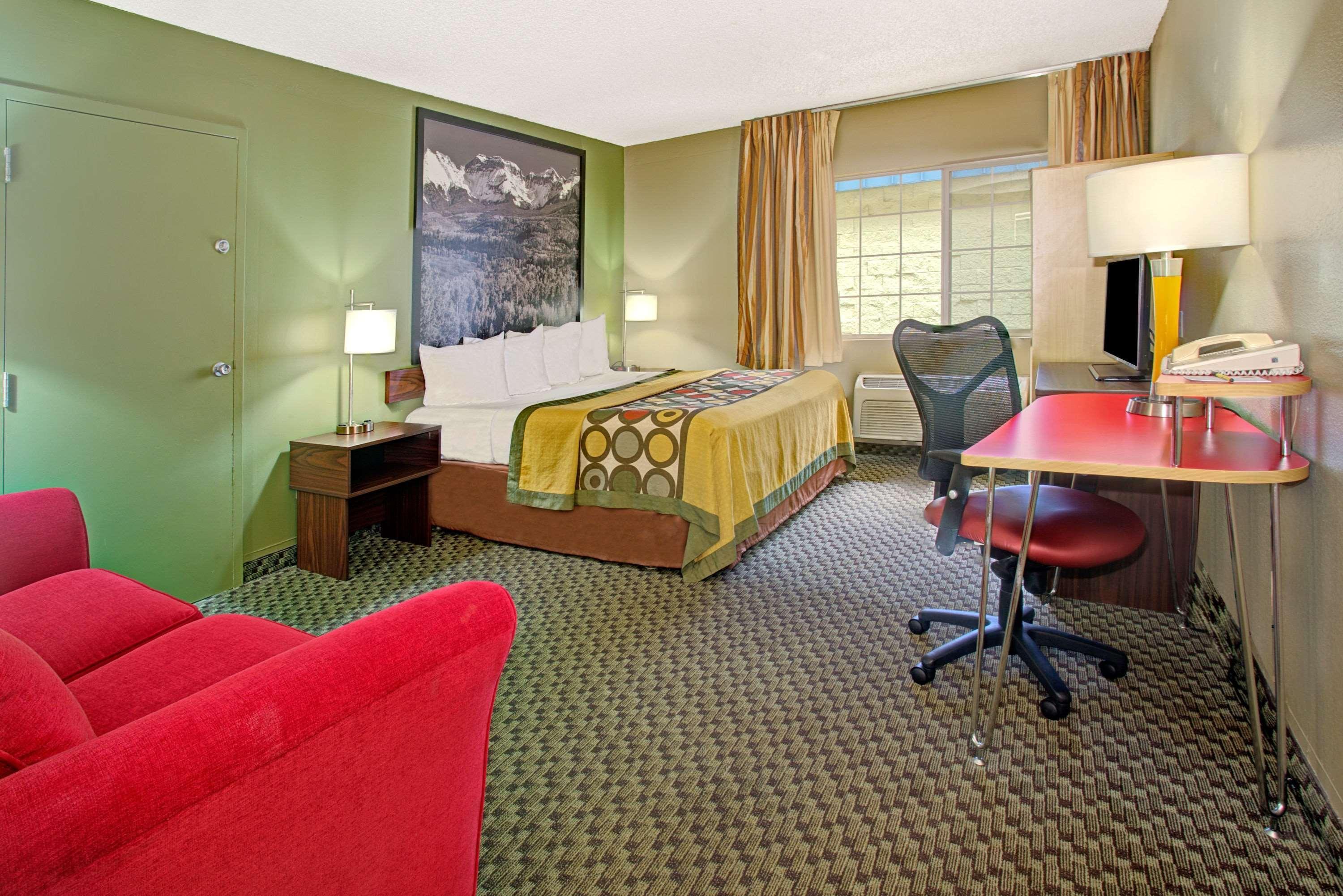 Super 8 By Wyndham Wheat Ridge/Denver West Екстериор снимка