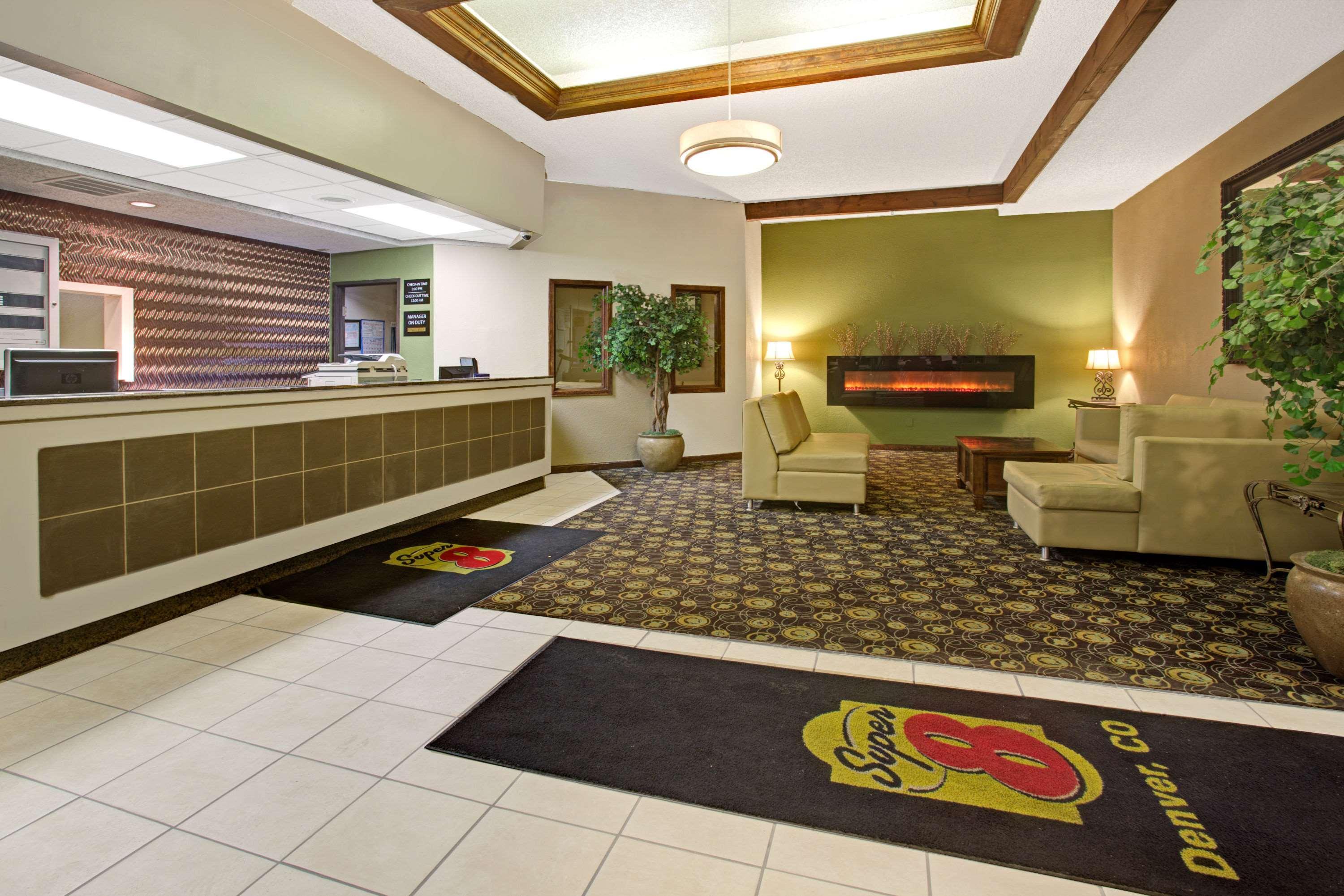 Super 8 By Wyndham Wheat Ridge/Denver West Екстериор снимка