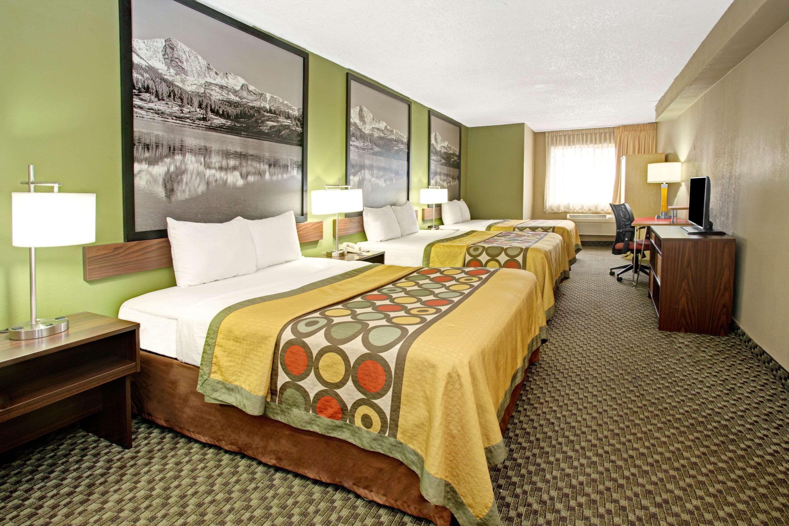 Super 8 By Wyndham Wheat Ridge/Denver West Екстериор снимка
