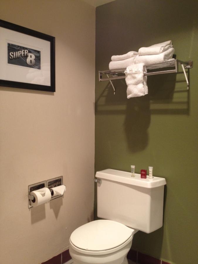 Super 8 By Wyndham Wheat Ridge/Denver West Екстериор снимка
